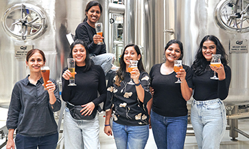 ‘Ladies Who Lager’ take it to the Stratosphere